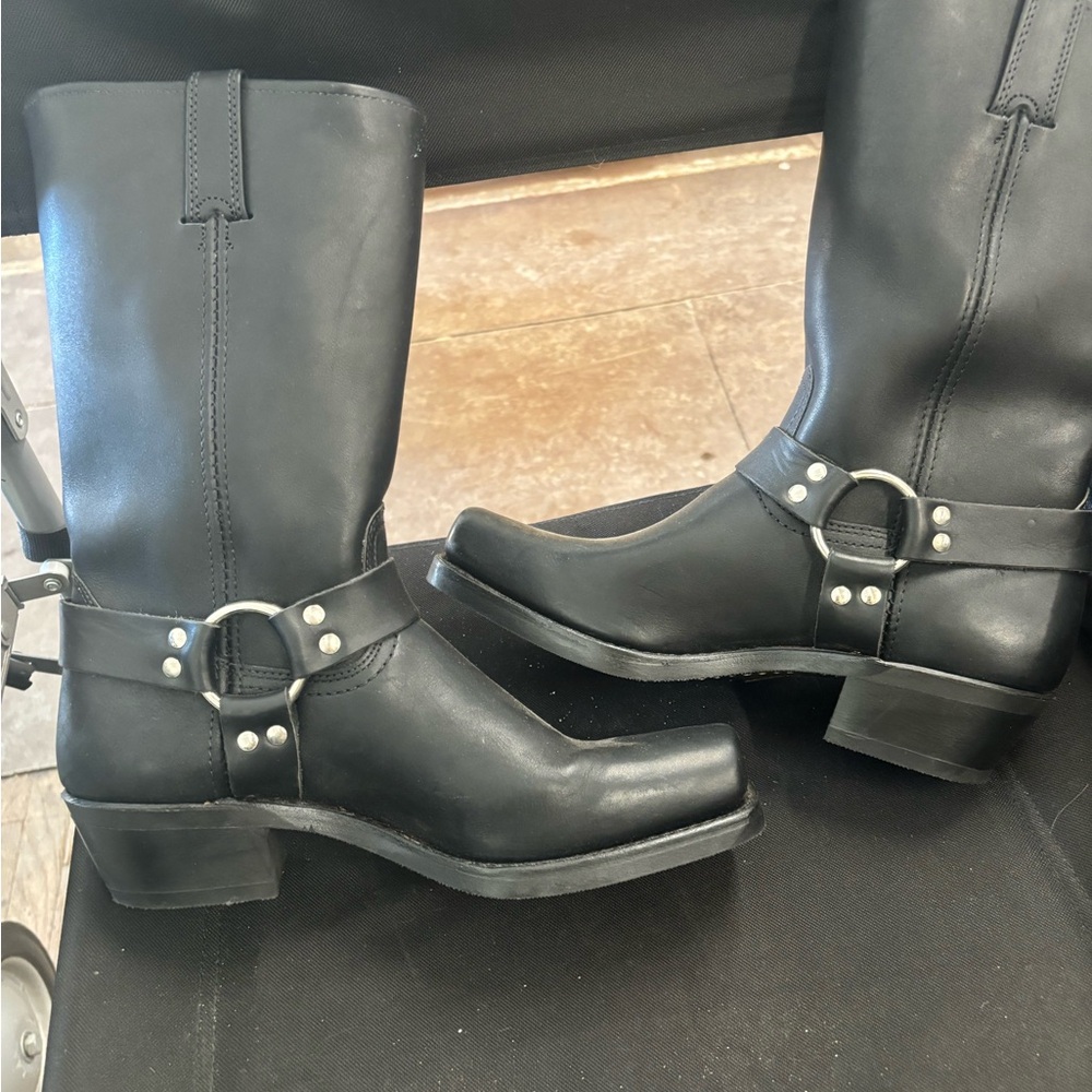 New Black Frye  Harness Boots sz 11 women’s